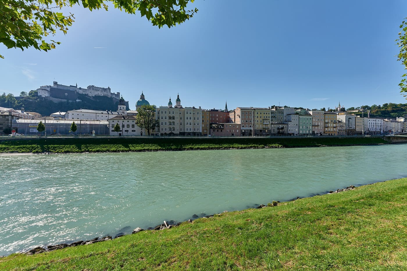 Salzach mit Altstadt und Festung Hohensalzburg